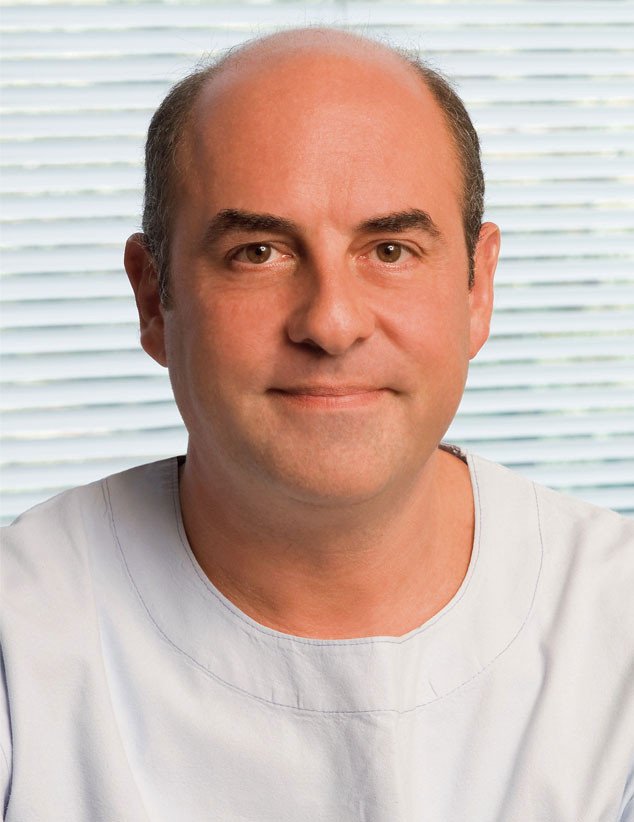 Dr. Thanos Paraschos